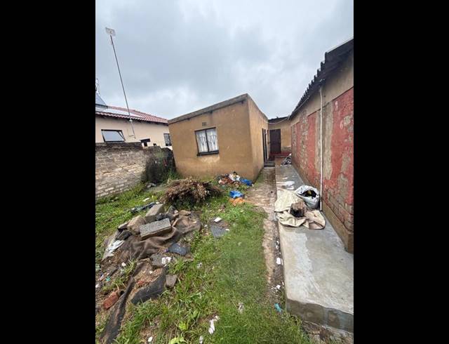 6 BEDROOM HOUSE FOR SALE IN KAALFONTEIN